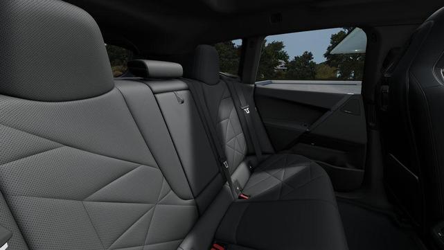 Photo of 2025 Mineral White Metallic BMW iX