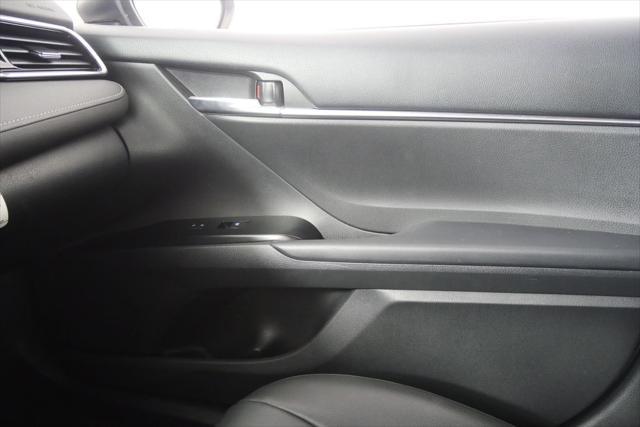 Photo of 2018 Celestial Silver Metallic Toyota Camry