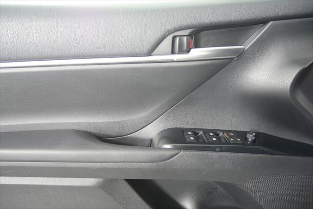 Photo of 2018 Celestial Silver Metallic Toyota Camry