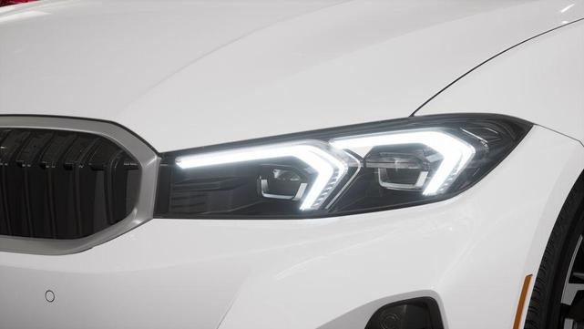 Photo of 2026 Alpine White BMW 330