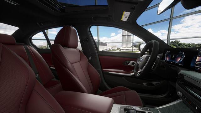 Photo of 2026 Alpine White BMW 330