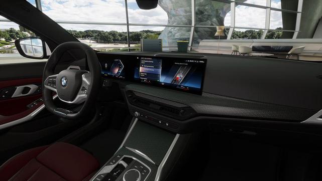 Photo of 2026 Alpine White BMW 330