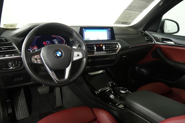 Photo of 2024 Black Sapphire Metallic BMW X3