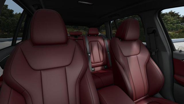 Photo of 2024 Black Sapphire Metallic BMW X3