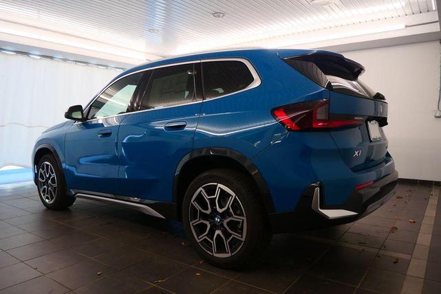 Photo of 2025 Blue BMW X1