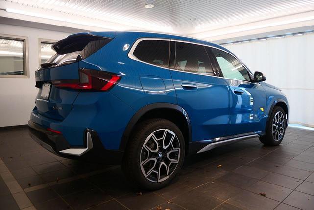 Photo of 2025 Blue BMW X1