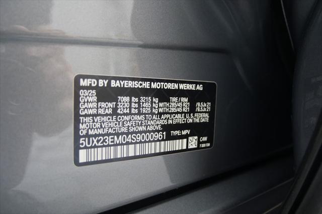 Photo of 2025 Skyscraper Grey Metallic BMW X7