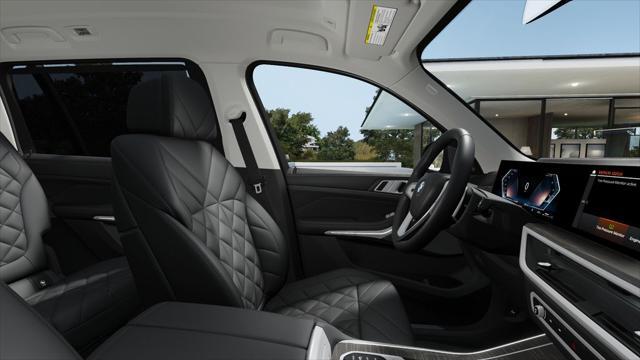 Photo of 2025 Skyscraper Grey Metallic BMW X7