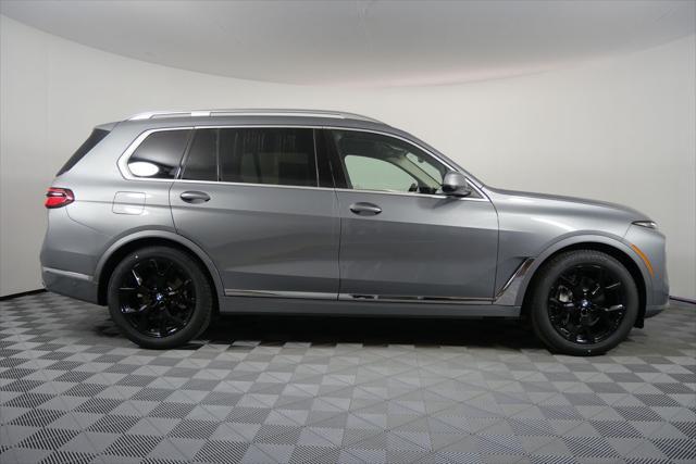 Photo of 2025 Skyscraper Grey Metallic BMW X7
