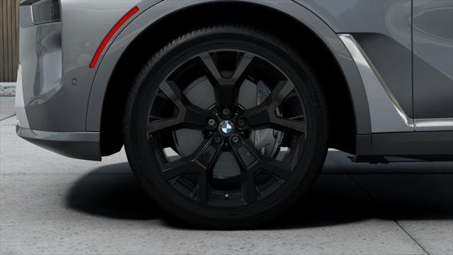 Photo of 2025 Skyscraper Grey Metallic BMW X7
