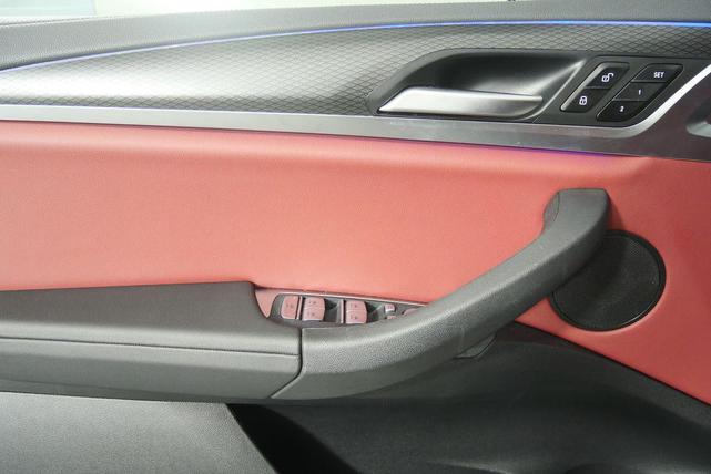 Photo of 2022 Gray Metallic BMW X4