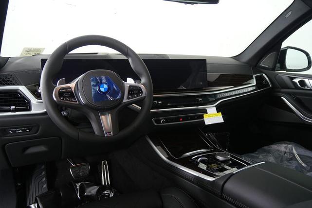 Photo of 2026 Alpine White BMW X5