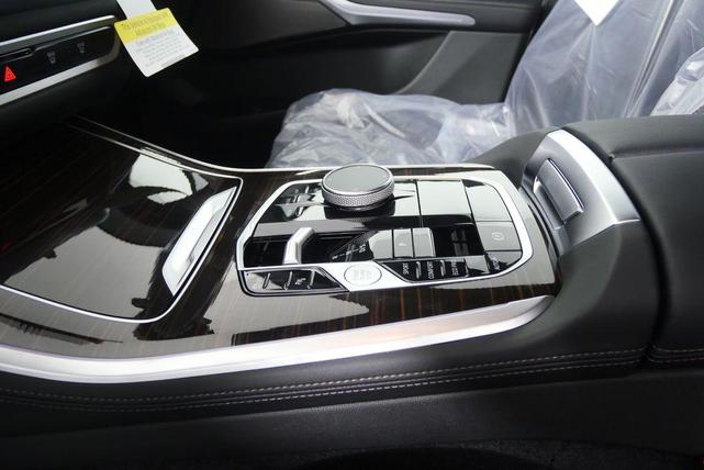 Photo of 2026 Alpine White BMW X5