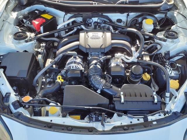 Photo of 2023 Crystal White Pearl Subaru BRZ
