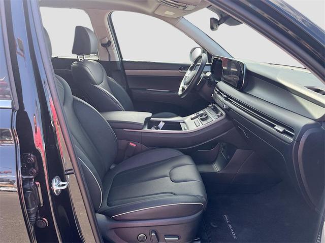 Photo of 2024 Abyss Black Pearl Hyundai PALISADE