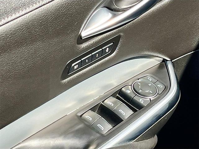Photo of 2020 Stellar Black Metallic Cadillac XT4