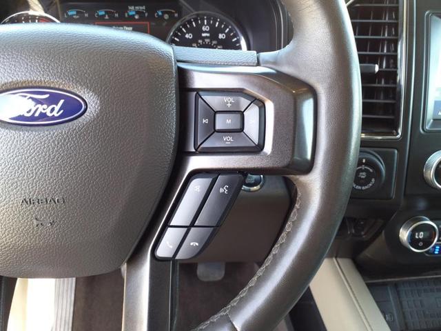 Photo of 2021 Agate Black Metallic Ford Expedition