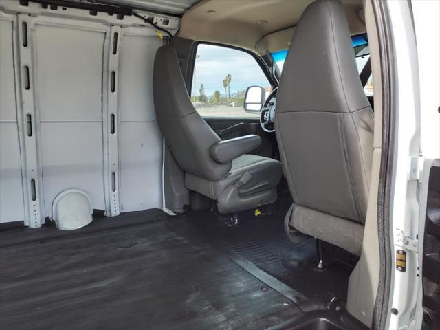 Photo of 2024 Summit White Chevrolet Express 2500