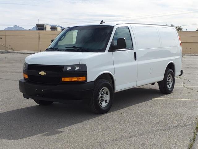 Photo of 2024 Summit White Chevrolet Express 2500