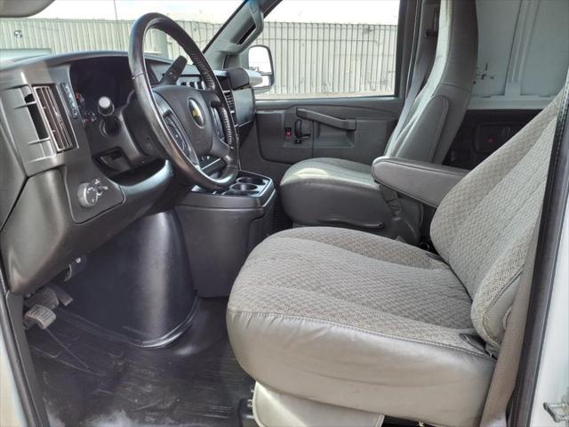Photo of 2024 Summit White Chevrolet Express 2500