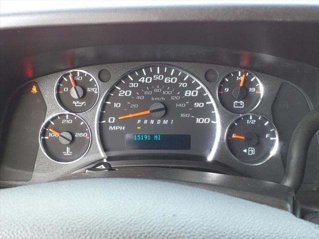 Photo of 2024 Summit White Chevrolet Express 2500