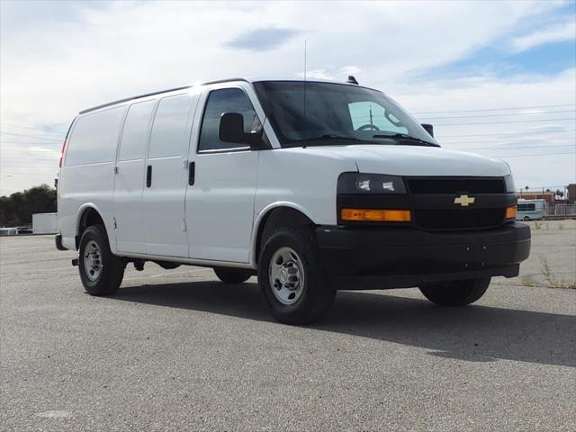 Photo of 2024 Summit White Chevrolet Express 2500