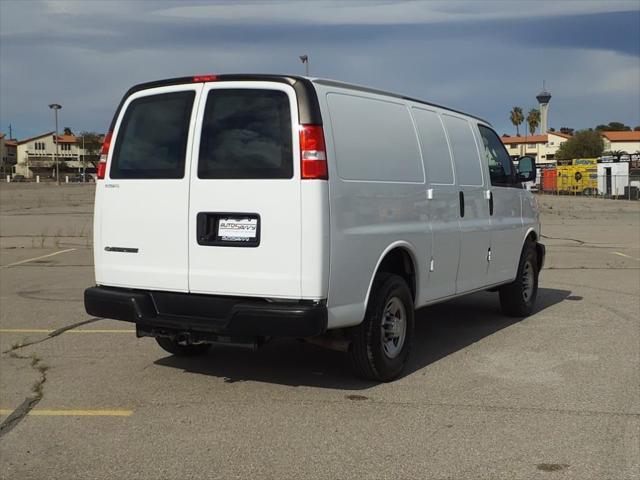 Photo of 2024 Summit White Chevrolet Express 2500