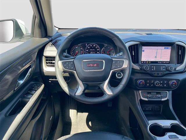 Photo of 2024 Summit White GMC Terrain