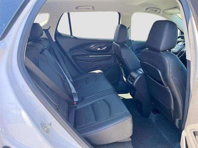 Photo of 2024 Summit White GMC Terrain