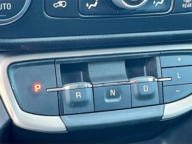 Photo of 2024 Summit White GMC Terrain