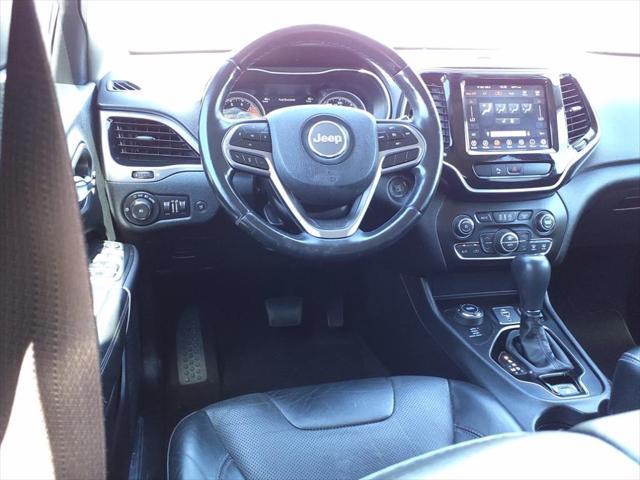 Photo of 2020 Slate Blue Pearlcoat Jeep Cherokee