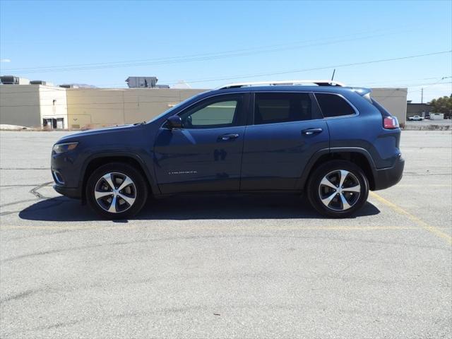 Photo of 2020 Slate Blue Pearlcoat Jeep Cherokee
