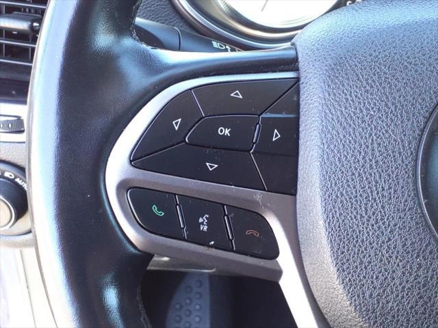 Photo of 2020 Slate Blue Pearlcoat Jeep Cherokee