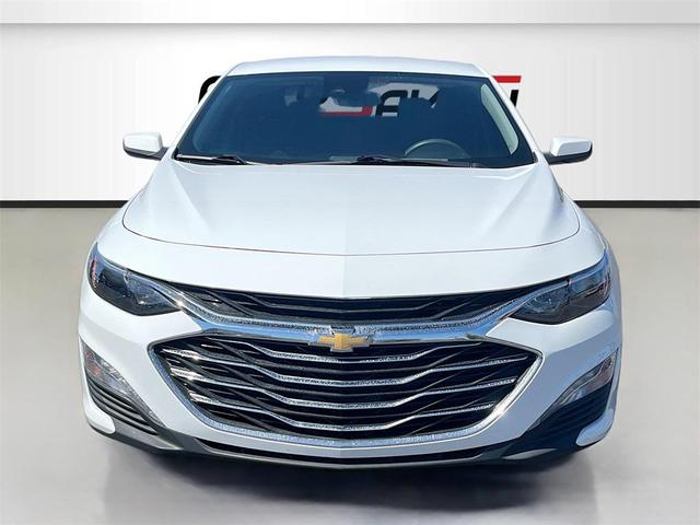 Photo of 2023 Summit White Chevrolet Malibu