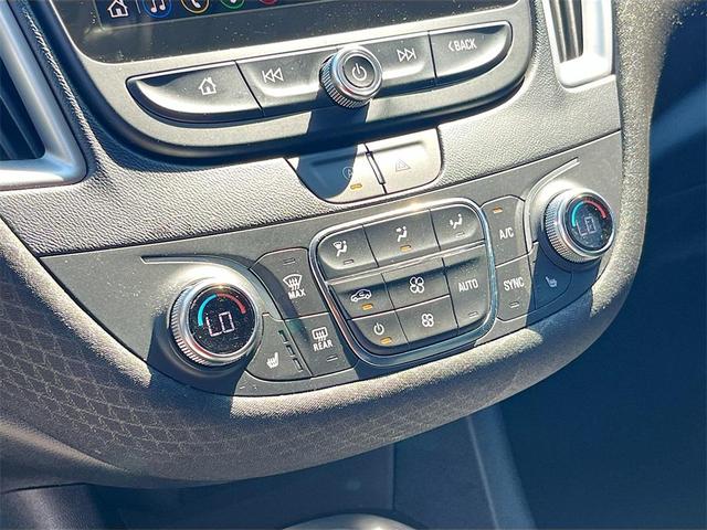 Photo of 2023 Summit White Chevrolet Malibu