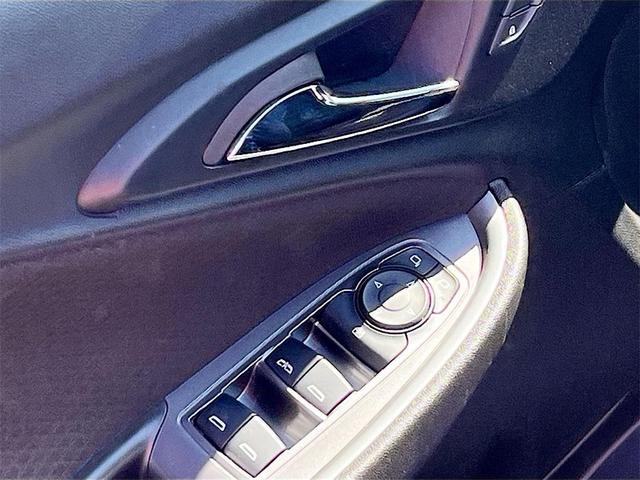 Photo of 2023 Summit White Chevrolet Malibu
