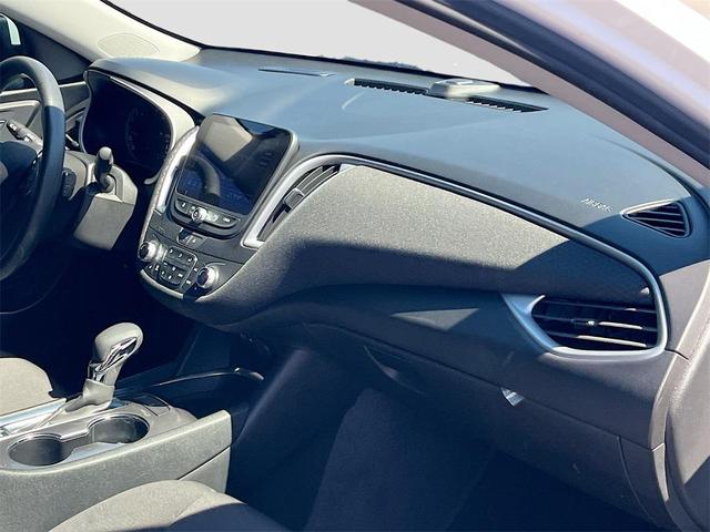 Photo of 2023 Summit White Chevrolet Malibu