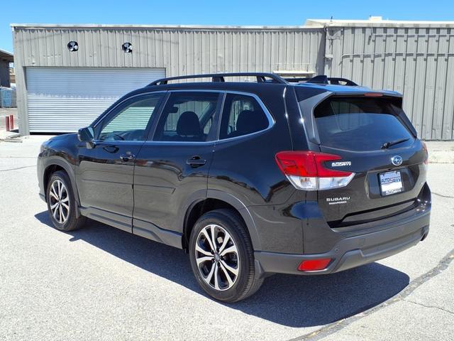 Photo of 2023 Crystal Black Silica Subaru Forester