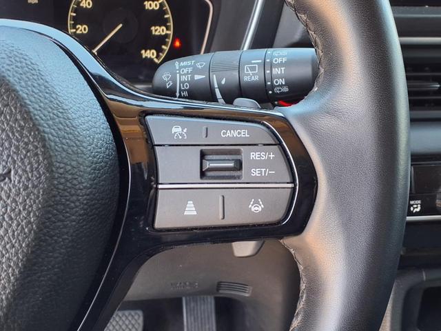 Photo of 2024 Gray Honda Pilot