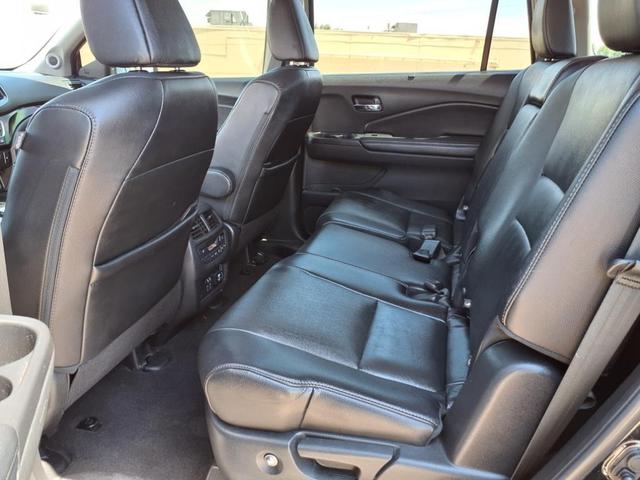Photo of 2020 Crystal Black Pearl Honda Pilot