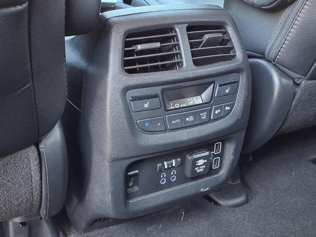 Photo of 2020 Crystal Black Pearl Honda Pilot