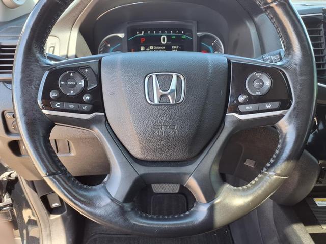 Photo of 2020 Crystal Black Pearl Honda Pilot