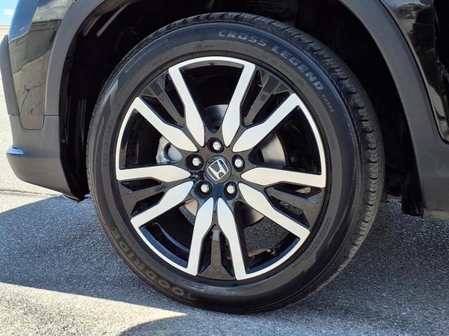 Photo of 2020 Crystal Black Pearl Honda Pilot