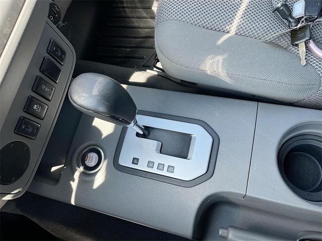 Photo of 2021 Magnetic Black Pearl Nissan Frontier