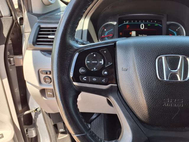 Photo of 2021 Lunar Silver Metallic Honda Pilot