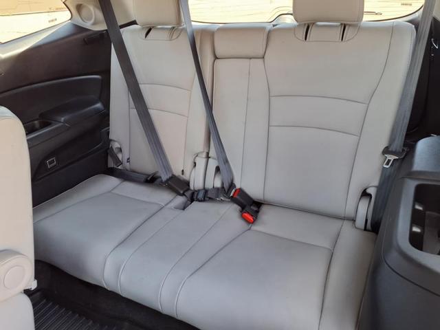 Photo of 2021 Lunar Silver Metallic Honda Pilot