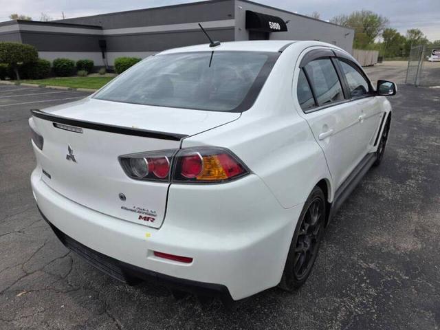 Photo of 2014 White Mitsubishi Lancer Evolution