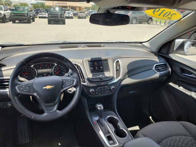 Photo of 2019 Silver Ice Metallic Chevrolet Equinox