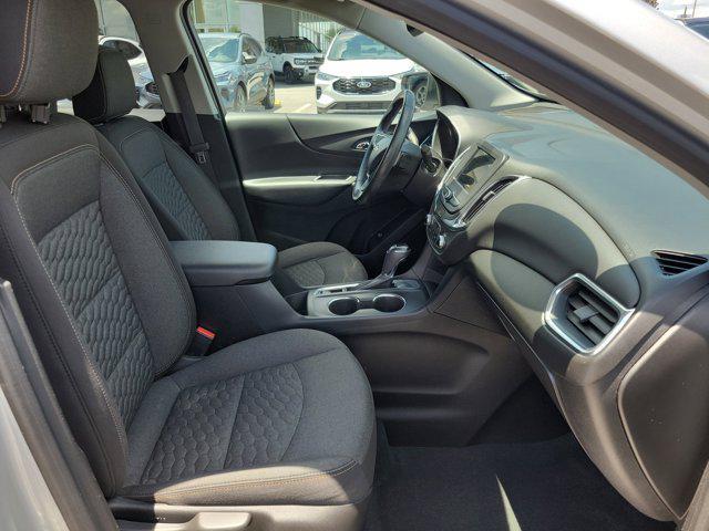 Photo of 2019 Silver Ice Metallic Chevrolet Equinox
