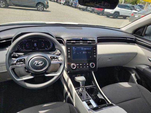 Photo of 2022 Quartz White Hyundai TUCSON